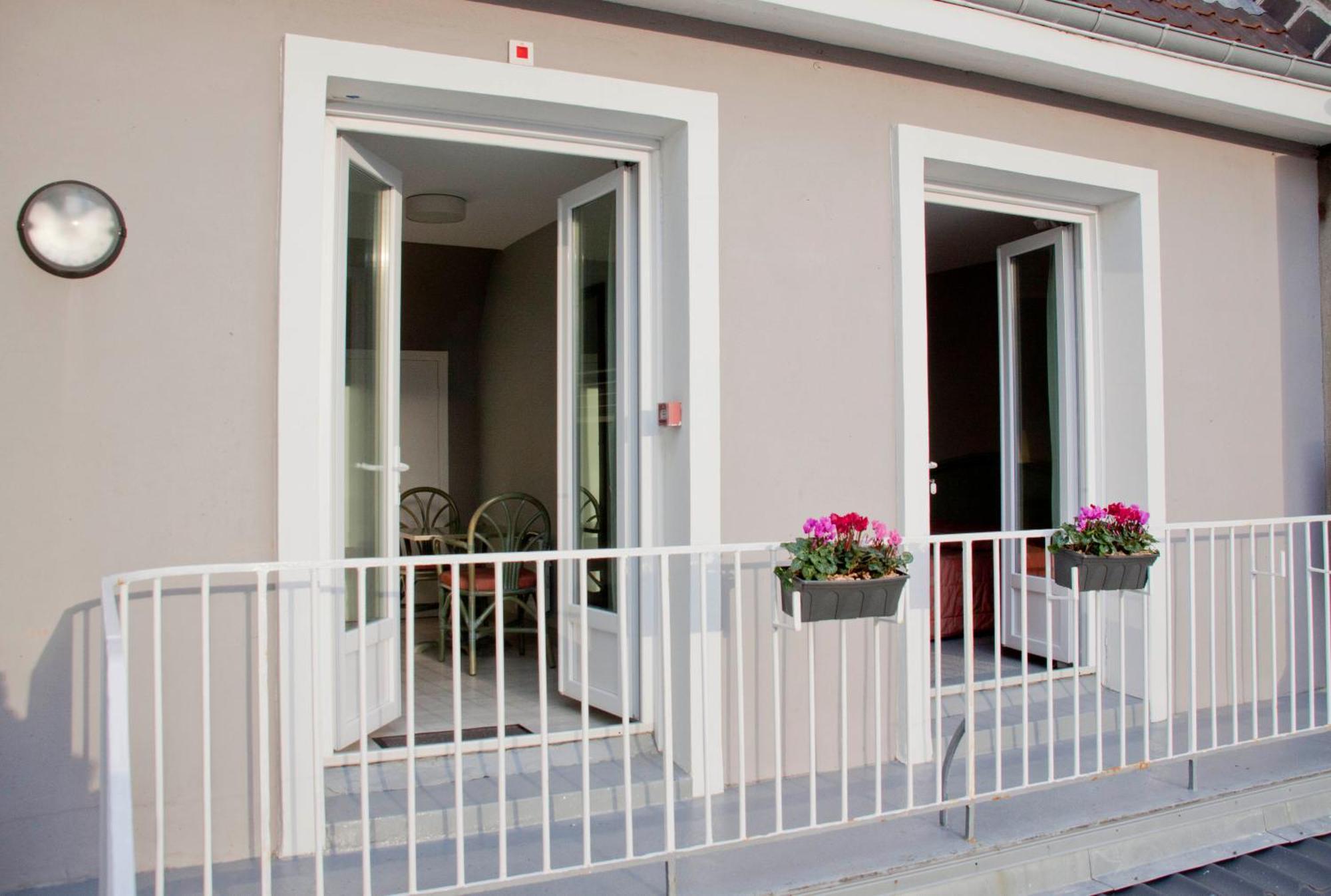 Hotel-Restaurant Le Flobart Le Portel Buitenkant foto